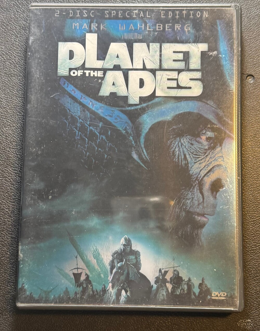 Planet of the Apes 2001 Mark Wahlberg 2-Disc Special Edition DVD